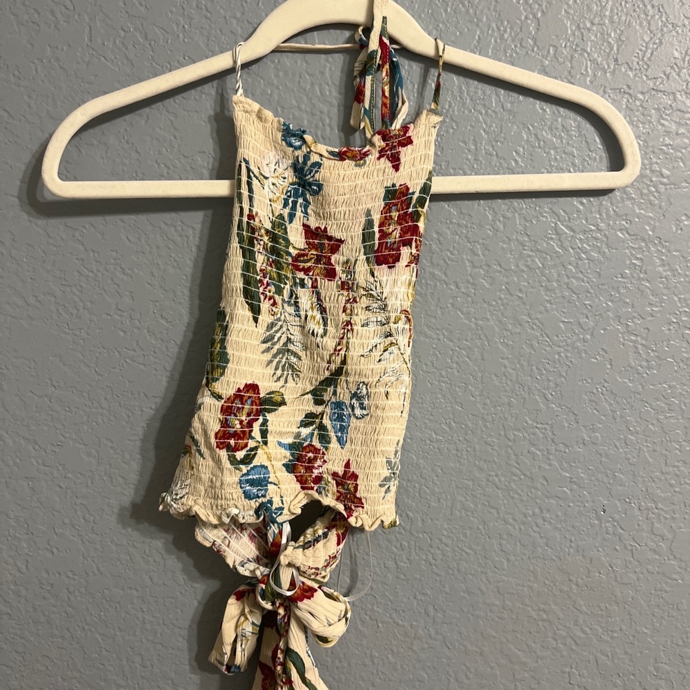 Boutique beachy top